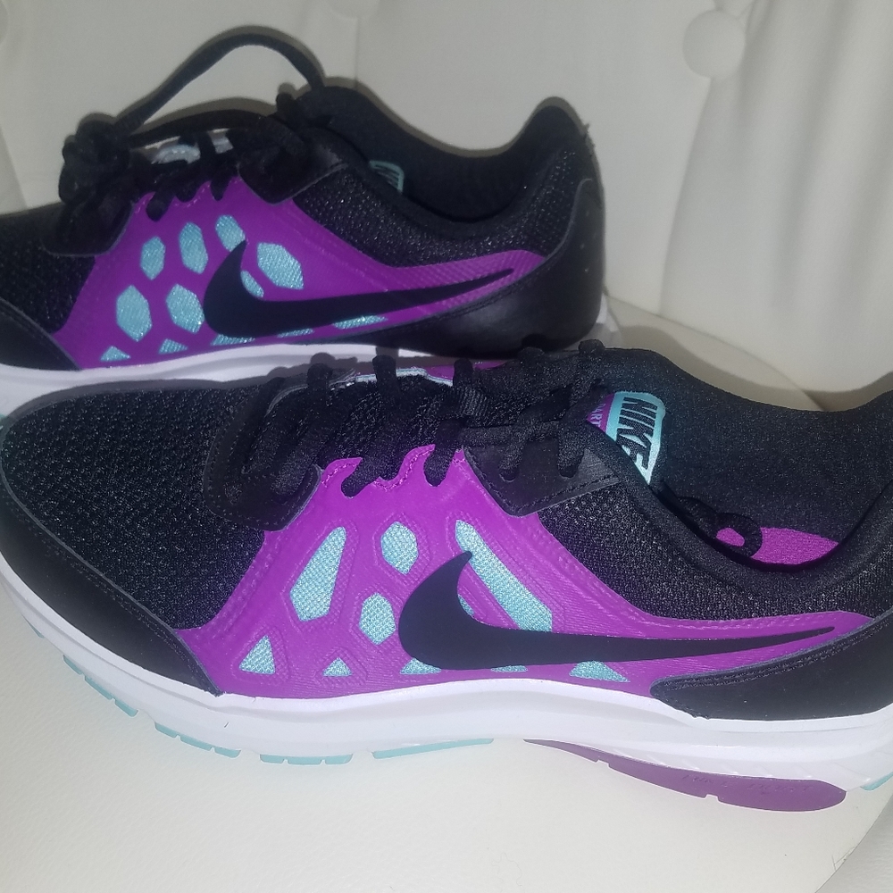 Women's Nike shoes
